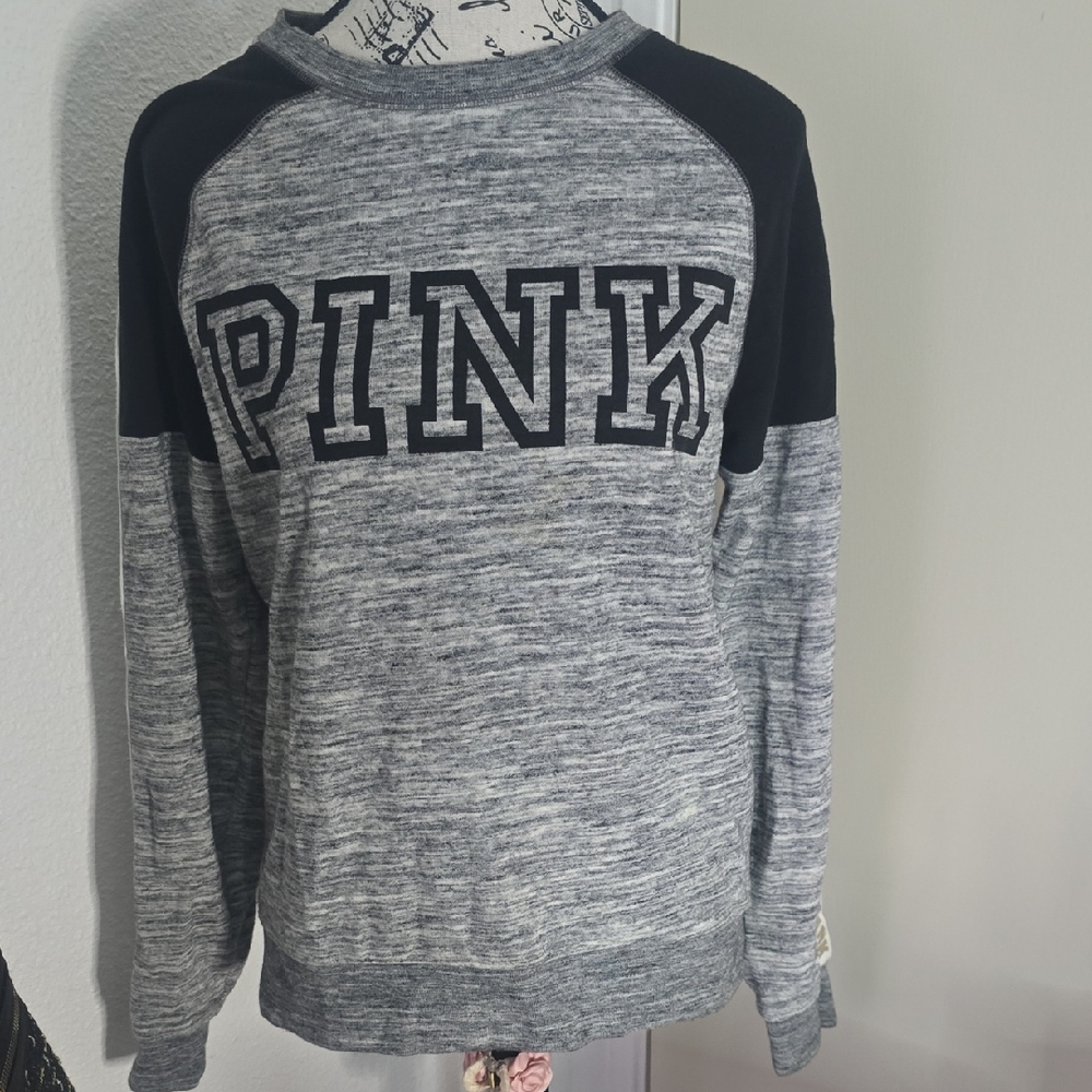 PINK Victoria's Secret Gray & Black  Crewneck Sweater Size XS EUC!